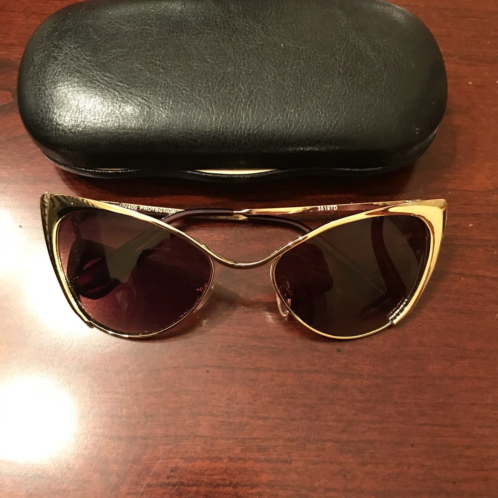 ❌FINAL SALE❌🔥🔥SILVER Fashion Sunglasses🔥🔥